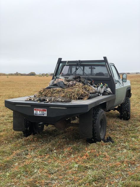 #squarebodynation #chevytrucks #chevy #flatbed #hunting #worktruck #oldtrucks #truck #dayleycustomfab Pickup Flatbed Designs, Off Road Flatbed, Old Flatbed Truck, Square Body Flatbed, Square Body Chevy Flatbed, Truck Flatbed Ideas, Squarebody Flatbed, Obs Flatbed, Custom Flatbed Truck Beds