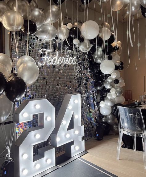 Men’s Birthday Backdrop, Formal 21st Birthday Party Ideas, 21 Birthday Ideas For Guys Decorations, 21st Party Themes, 21st Birthday Boy, Boyfriends Birthday Ideas, Guys 21st Birthday, Birthday Balloons Pictures, Surprise Birthday Decorations