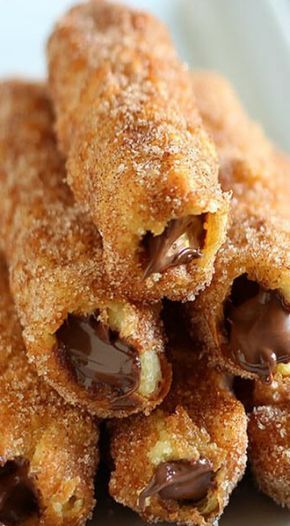 Nutella Stuffed Churros Stuffed Churros, Recipes Nutella, Nutella Recipes Easy, Churros Recipe, Nutella Desserts, Homemade Pastries, Nutella Recipes, Deep Dish, New House