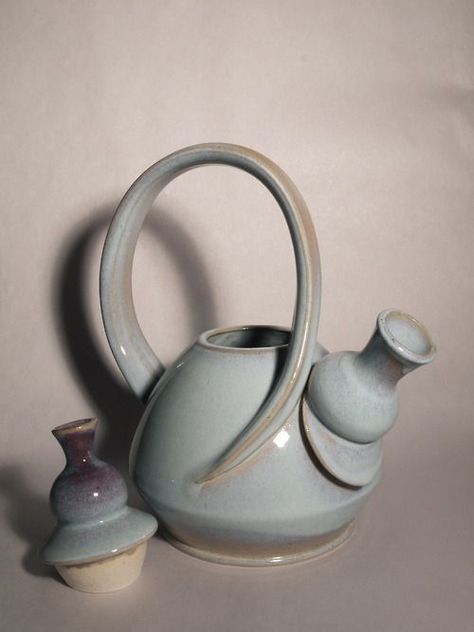 Ceramic Teapot Design, Ceramic Teapots Handbuilt, Ceramic Teapots Ideas, Tea Pots Unique, Tea Pots Ceramic, Teapot Handles, Unique Pottery Ideas, Teapot Unique, Tea Pot Ceramic