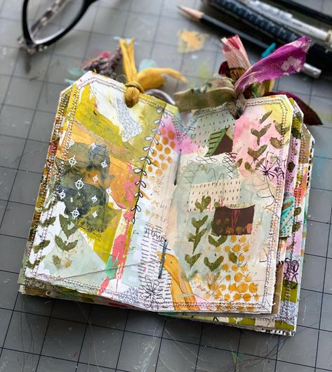 Wendy Solganik, Hobonichi Ideas, Craft Ideas For Beginners, Willa Wanders, Collage Fodder, Mini Journals, Tag Book, Halloween Paper Crafts, Arts Ideas