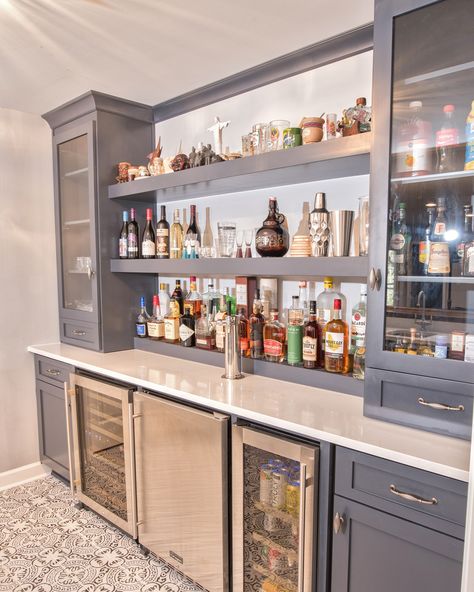 NA~~NA Built In Home Bar, Built In Bar Ideas, Built In Bar In Living Room, Built In Bars, Wooden Bar Top, Bar In Living Room, In Home Bar, Bar Sideboard, Rustic Basement Bar