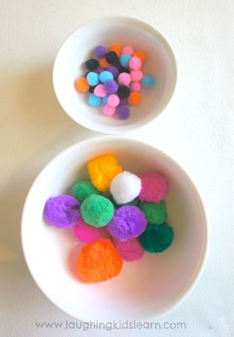 Comparing big and small pom poms #kids #craft #DIY Big And Small Activity Preschool, Opposites Preschool, Name Activities Preschool, Creative Curriculum Preschool, Adjectives Activities, August Themes, Transportation Worksheet, Mathematics Activities, Montessori Diy