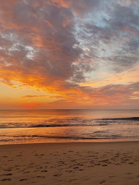 North Carolina Aesthetic Beach, Carolina Beach Aesthetic, Nc Aesthetic, North Carolina Aesthetic, North Carolina Sunset, Holden Beach North Carolina, Obx North Carolina, Sunset Beach North Carolina, Pretty Beaches