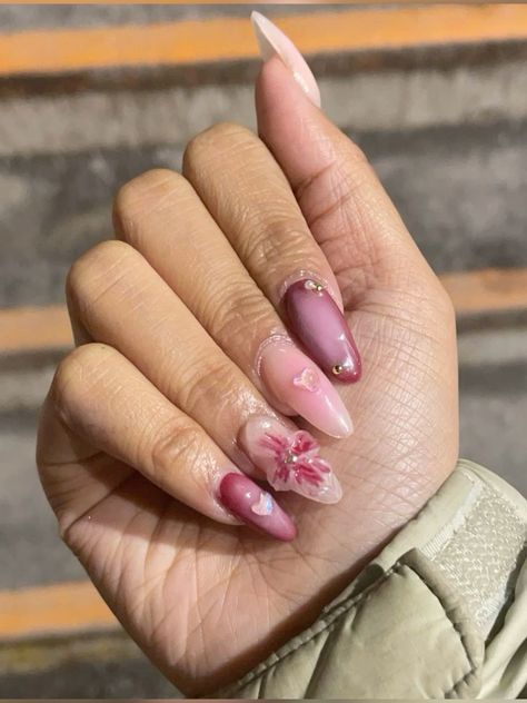 flower nails 🌺🌸 Aura Nails 3d Flower, Aura 3d Nails, Coffin Flower Nails, 3d Flower Nails Coffin, Wild Flower Nails, 3d Flower Nails Acrylics, Hawaiian Flower Nails Acrylic, Flower Nails Pink, Hibiscus Flower Nails