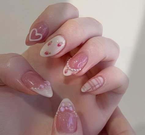 Greetings and welcome to my store. Hope you find a style you like. I only work with high-quality materials to create sturdy & long-lasting luxury press on nails that you can trust on. My nails will last for: 1- 2 days using adhesive tab (provided with the nail set) 2- 3 weeks using nail glue. You can reuse all of the nails multiple times if you take  💮 𝐒𝐢𝐳𝐞: Please follow the instruction size measurement. You can customize all the size you want ,please send your size or style all you want , Light Pink Cute Nails, Bows On Nails Nailart, Cute Pink Acrylics, Cute Pink Nails Design Girly, Pink Nails Flower Design, Asian Nails Korea, Cute Valentines Nails Acrylic, Nails Cute Korean, Pink Nails With Designs