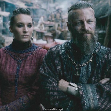 「 Queen Astrid & King Harald 」 . . QOT Vikings King Harald, Viking Aestethic, King Harald Vikings, Harald Finehair, Peter Franzen, Vikings Valhalla, Vikings Show, Vikings Tv Show, Alexander Ludwig