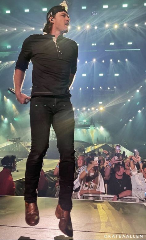 Morgan Wallen Outfit, Morgan Wallen Concert Outfit, Concert Outfit Men, Best Country Singers, Country Concert Outfit, Morgan Wallen, Kenny Chesney, Cute N Country