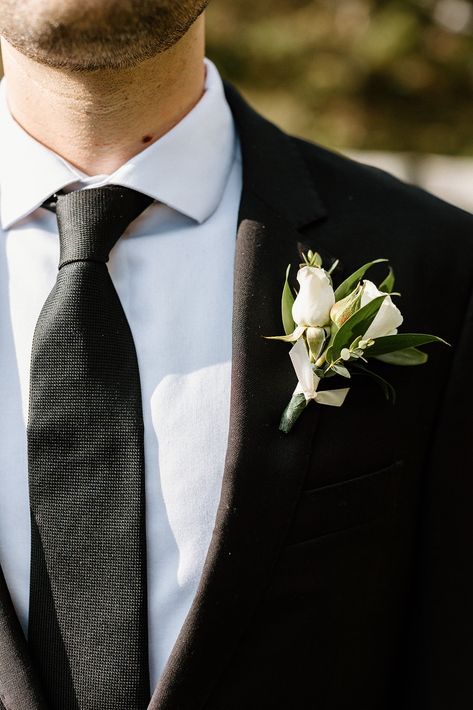 Men’s Wedding Boutineer, Boutinere Ideas Groomsmen, Groomsman Boutonniere, Boutineer Wedding, Groomsmen Boutonniere, Boutonniere, Wedding Flowers, Our Wedding, Flowers