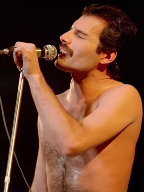 Freddie Mercury Banana, Love Of My Life Freddie Mercury, Freddie Mercury Mama, Freddie My Love, Freddie Mercury Meme, Freddie Mercury Meme Funny, Queen Freddie Mercury, Freddie Mercury, Of My Life