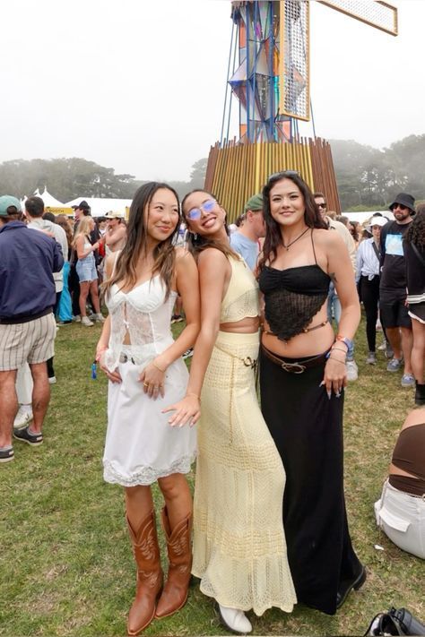 Southern Festival Outfit, Innings Festival Outfit, European Festival Outfit, Music Festival Outfits Midsize, Pilgrimage Festival Outfit, Festival Outfits Indie, Folk Concert Outfit Summer, Boardies Outfits, Austin City Limits Festival Outfits