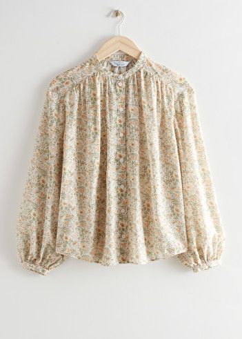 Floral Print Silk Blend Blouse - Beige Florals - Blouses - & Other Stories Party Blouse, Georgette Tops, Fashion Tops Blouse, Chic Blouses, Simply Chic, Stylish Dress Designs, Women Shirts Blouse, Printed Silk, Fashion Story