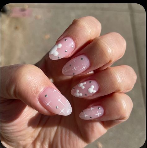 Simple Pink Disney Nails, Cute Disney Nails Acrylic Simple, Simple Disney Manicure, Chrome Mickey Nails, Red And White Disney Nails, Lowkey Disney Nails, Girly Disney Nails, Disney Nails Oval, Light Pink Disney Nails