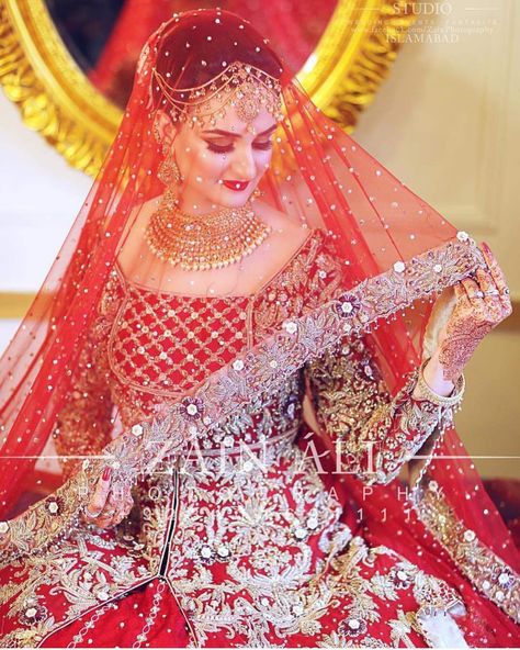 Dulhan Dp, Solo Poses, शादी की तस्वीरें, Bride Collection, Indian Bride Poses, Bengali Saree, Indian Bride Photography Poses, Kurta Lehenga, Indian Wedding Poses