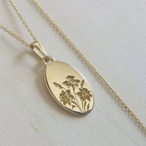 Golden Daffodils ✨ Daffodil Necklace, Flower Gold Necklace, Golden Daffodils, Floral Engraving, Birthstone Charm Necklace, Star Charm Necklace, Daffodil Flower, Necklace Birthstone, Engraved Pendant