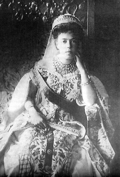 Grand Duchess Olga Alexandrovna of Russia Olga Alexandrovna, Maria Feodorovna, Grand Duchess Olga, Alexandra Feodorovna, House Of Romanov, Retro Pictures, Romanov Dynasty, Court Dresses, Tsar Nicholas