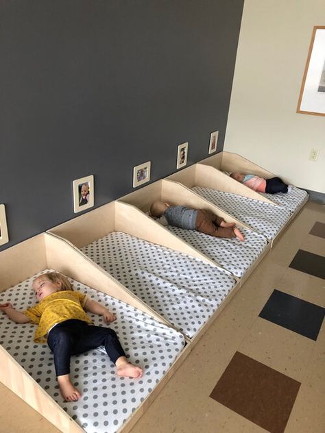 Toddler Daycare Rooms, Daycare Room Design, Daycare Setup, Daycare Rooms, Toddler Daycare, Kindergarten Interior, Preschool Designs, Daycare Decor, Daycare Design