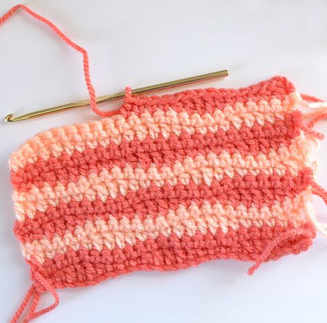 It may look complicated but the wave crochet stitch is super easy with a pictorial! Wave Crochet Stitch, Crochet Wave Stitch, Crochet Afghans Easy, Wave Stitch, Crochet Cluster Stitch, Wave Crochet, Crochet Shell Stitch, Half Double Crochet Stitch, Easy Crochet Stitches