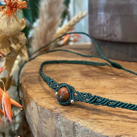 Necklace - Chocker - Choker - stone pearl and micro-macrame 🌏🌳 Necklace Macrame, Pinterest Diy Crafts, Pinterest Diy, Micro Macramé, Micro Macrame, Choker Necklaces, Halloween Shopping, Macrame, Choker