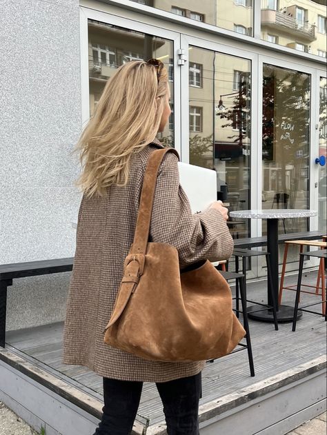 Brown Bag, Fall Fits, Student Fashion, Mode Inspo, Mua Sắm, Autumn Outfit, Mode Inspiration, Winter Looks, Autumn Winter Fashion