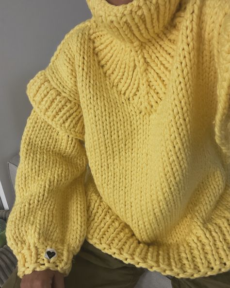 ☀️🐝🐻 pastel yellow still available 💥 #sweater #oversized #chunky #knit #fashion #knitwear #mumshandmade #trending Yellow Crochet Sweater, Fashion Knitwear, Crochet Inspo, Crochet Stitches For Beginners, Womens Sweaters, Sweater Oversized, Yellow Sweater, Pastel Yellow, Knit Fashion