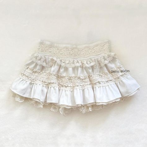 White Ruffle Skirt, Layered Mini Skirt, Lace Mini Skirt, White Lace Skirt, Cream White Color, White Mini Skirt, Liz Lisa, Goth Grunge, Cute Skirts