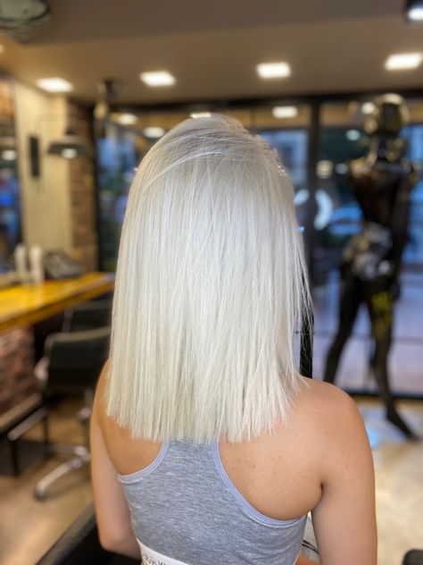 Should Length Blonde Hair, Shoulder Length White Blonde Hair, Platinum Long Bob, Shoulder Length Platinum Blonde Hair, Short White Blonde Hair, Short Icy Blonde Hair, Platinum Blonde Short Hair, Platnium Blonde Hair, Long Blonde Bob