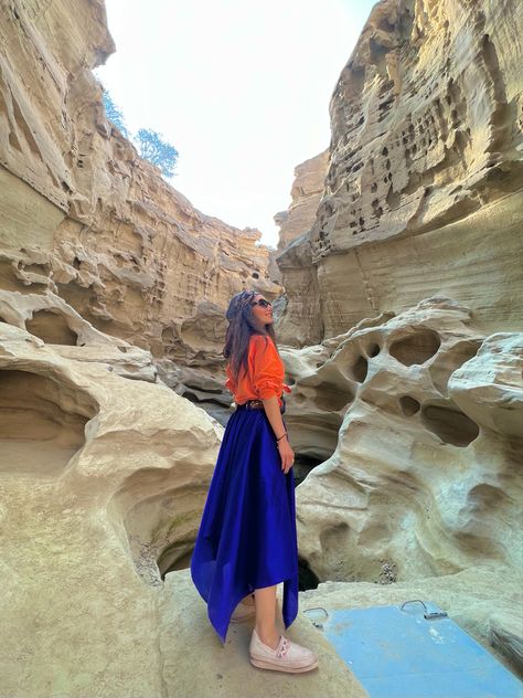 Lizal style in qeshm island Gheshm Island Iran, Kish Island Style, Hormoz Island Iran, Qeshm Island Photography, Hormoz Island, Qeshm Island, Iran Fashion, Desert Outfit, Cover Post