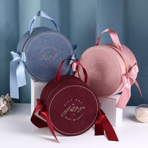 Wedding Present Wrapping, Valentines Day Boxes, Round Gift Box, Corporate Branded Gifts, Candy Box Gift, Wedding Favor Gift Boxes, Round Gift Boxes, Luxury Packaging Design, Candy Gift Box