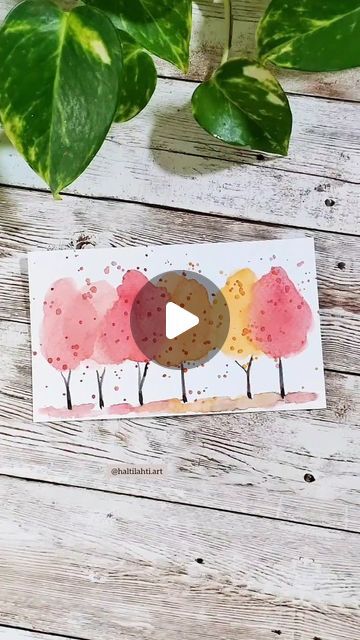 Jasmin Haltilahti on Instagram: "Beginner friendly autumn tree card! 🍂 

I hope you enjoy this reel and have a beautiful day! 💗💕✨

#aquarelle #watercoloart #watercolorpainting #watercolordaily #watercolordailyart
#watercolorpaintings #watercolordoodle #watercolorsketching #loosewatercolor
#flowerpaintings #botanicalpaintings #looseflorals #loosefloralswatercolor
#wildflowerart #wildflowerwatercolor #daisypainting #daisypaintings #watercolorpoppies #poppies #watercolorcherryblossoms
#doodlewashnoveber2024 #artskillplace  #artistsofinstagram #watercolorweekly #worldofartists #artoftheday" Watercolor Board, Artsy Ideas, Simple Drawings, Watercolor Poppies, Daisy Painting, Autumn Tree, Watercolor Lessons, Loose Watercolor, Watercolor Ideas