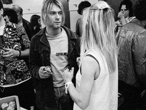 Nirvana Pictures, Kurt And Courtney, Nirvana Band, Kim Gordon, Nirvana Kurt Cobain, Nirvana Kurt, Grunge Band, Sonic Youth, Rock N’roll