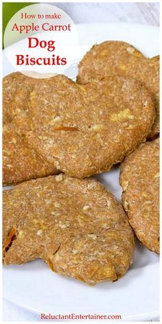 Dog Cookie Recipes, Carrot Dogs, Pet Treats Recipes, Dog Treats Homemade Easy, Easy Dog Treat Recipes, Dog Biscuits Homemade, Dog Biscuit Recipes, Easy Dog Treats, Healthy Dog Treats Homemade