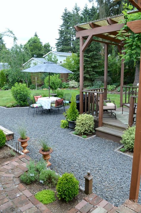 Garden Tour-Gravel patio and gazebo Patio With Pergola, Balcony Herb Gardens, Design Per Patio, Pea Gravel Patio, Gravel Landscaping, Gravel Patio, Backyard Garden Landscape, Pergola Garden, Gravel Garden