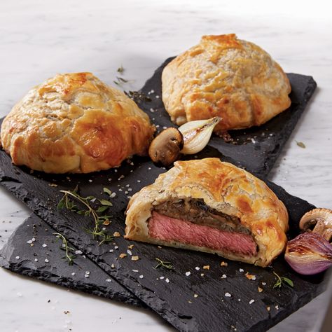 Perfect Beef Wellington Pairing Ideas Wellington Bites, Beef Wellington Bites, Mini Beef Wellington, Steak Wraps, Jeff Mauro, Filet Mignon Steak, Beef Wellington Recipe, Beef Filet, Beef Wellington