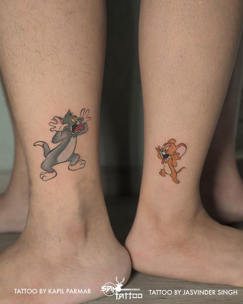 #samtattooindia #cartoontattoos #tomandjerry #tattooideas #tattoodesign #inked #bfftattoos #bffs #tomtomyjerry #funtattoos #everysinglestrokematters Tom And Jerry Tattoo, Lip Print Tattoos, Matching Disney Tattoos, Mommy Daughter Tattoos, Matching Tattoos For Siblings, Jerry Tattoo, Cousin Tattoos, Maching Tattoos, Sister Tattoo Designs