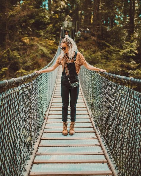 @dreaming_outloud Camping Outfit Fall, Camping Style Clothes, Fall Camping Outfits, Hailey Miller, Trekking Outfit Women, Lynn Canyon, Climbing Outfit Woman, Summer Camping Outfits, Trekking Outfit