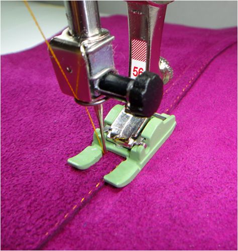 Cómo coser cuero, ante y demás... Beginner Sewing Projects Easy, Leftover Fabric, Sewing Leather, Sewing Projects For Beginners, Sewing Skills, Easy Sewing Projects, Leather Projects, Love Sewing, Sewing Tips