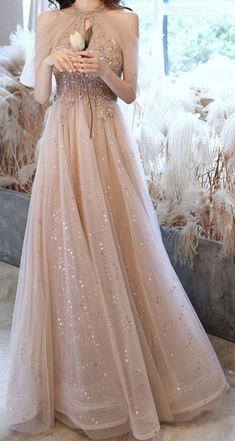 Latest Dress Fashion for girls, evening party wear dress, Party formal dress ideas for girls, fashion Trends Classic Prom Dress Vintage, Dress Promnight Elegant, Banquet Gowns, Dress Promnight, Asian Prom Dress, Prom Dress Champagne, Glitter Party Dress, Maxi Prom Dress, Dress Korea