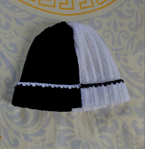 Black Crochet Yarn Hat, Handmade White Crochet Beanie Hat, Black Crochet Beanie Hat, Black Yarn Crochet Beanie Hat, Black And White Crochet, Black And White Crochet Beanie, Jack Hat, Black And White Hats, White Bucket Hat