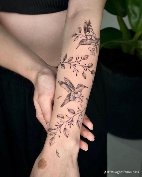 Arm Wrap Tattoo, Flower Vine Tattoos, Wrap Around Wrist Tattoos, Underarm Tattoo, Around Arm Tattoo, Wrap Around Tattoo, Tato Minimal, Wrap Tattoo, Vine Tattoos