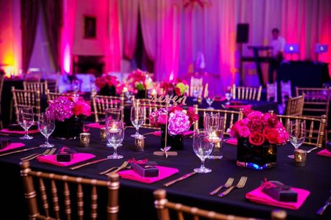 Hot Pink And Black Table Decor, Sweet 16 Party Hot Pink, Hot Pink And Gold Centerpieces, Pink And Black Dinner Table Decor, Hot Pink And Black Wedding Ideas, Black And Fuschia Wedding, Pink Black Sweet 16, Pink And Black Table Decorations, Black And Pink Table Decor