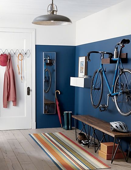 Bike Storage Small Space, Bike Storage Design, Bike Storage Apartment, Apartment Storage, Bike Room, Trendy Apartment, Rack Design, Bike Storage, Cool Apartments