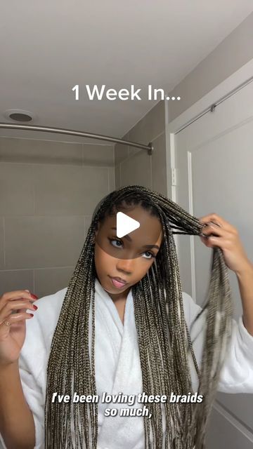 Britany Michelle on Instagram: "How do you typically maintain your braids?? 👇🏽👇🏽  I’ve heard folks say their hair gets very frizzy/poofy, or their braids won’t last as long if they shampoo it. I’ve never had any issues with frizz or poofing after shampooing, what about you??  It’s time to say goodbye to the braids though, lol. It’s been great, and probably one of my favorite sets, but I’m definitely ready for a new style.  All products I used/mentioned are in my pro product list, linked in my bio | britanymichelle.co  #naturalhair #protectivestyles #knotlessbraids" Frizzy Braids, Long Lasting Braids, How To Make Your Braids Look Fresh, How To Make Hair Look Less Frizzy, Products To Make Hair Less Frizzy, Braids For Beach Vacation, How To Keep Braids From Frizzing, How To Avoid Frizzy Hair, How To Wash Hair With Braids