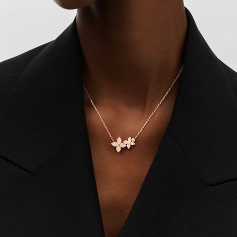 Star Blossom Necklace, Pink Gold And Diamonds - Jewelry | LOUIS VUITTON Louis Vuitton Necklace, Blossom Jewelry, Louis Vuitton Jewelry, Jewel Necklace, Louis Vuitton Official, Gold Diamond Jewelry, Fine Jewelry Collection, Lovely Jewellery, Delicate Necklace