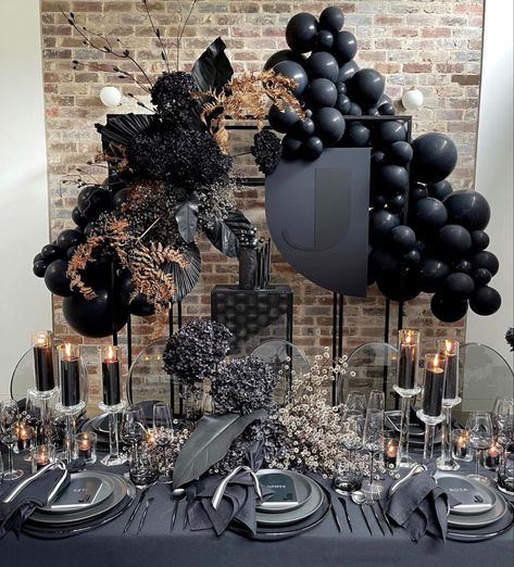 All Black Party, Black Party Decorations, Birthday Party At Home, 40 Birthday, 33rd Birthday, Luxury Birthday, Black Balloons, 30th Birthday Parties, 40th Birthday Parties