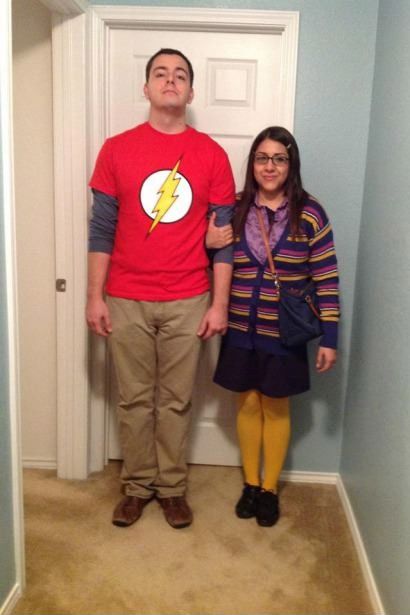 22 Funny and Easy Halloween Costume Ideas Geeky Chic, Halloween Costumes Diy Couples, Best Halloween Costumes Ever, Halloween Parejas, Best Couples Costumes, Geek Chic Fashion, Hallowen Costume, Diy Kostüm, Diy Halloween Costume