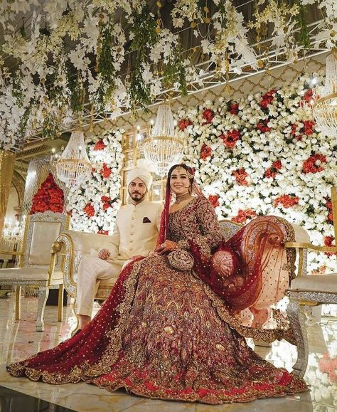 Baraat Stage Decoration Pakistani, Barat Decoration Pakistani, Barat Decor Stage Decorations, Barat Stage Decoration Pakistan, Barat Dresses Pakistani Bridal Lehenga, Barat Ideas, Barat Decor, Bridal Wedding Outfit, Nikah Mubarak