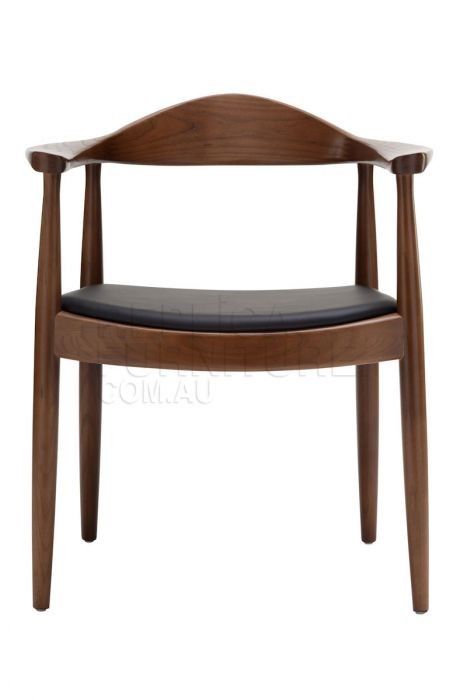 Black Wishbone Chair, Outdoor Stacking Chairs, Metal Dining Room Chairs, Wegner Chair, Modern Retro Furniture, Room Retro, Working With Wood, Danish Chair, Furniture Design Chair