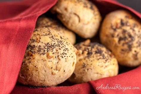 Andrea's Recipes - Rye Onion Walnut Rolls Walnut Rolls, Roasted Walnuts, Rye Bread, Poppy Seeds, Bread Basket, Instant Yeast, Rolls Recipe, Dry Yeast, Wedding Food