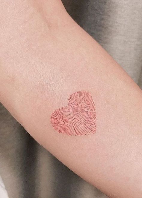 Goth Tatoos, Fingerprint Tattoos, Tiny Art, Tattoos Geometric, Red Ink Tattoos, Red Tattoos, Discreet Tattoos, Dainty Tattoos, Subtle Tattoos